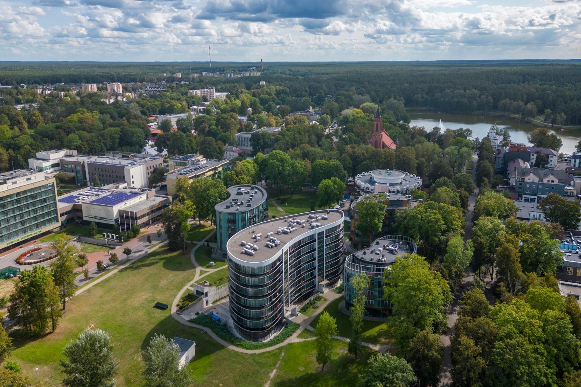 2 Bedroom Apt, 2 Garage Spots & Balconies, Self Check-In, By Cohost Druskininkai Extérieur photo