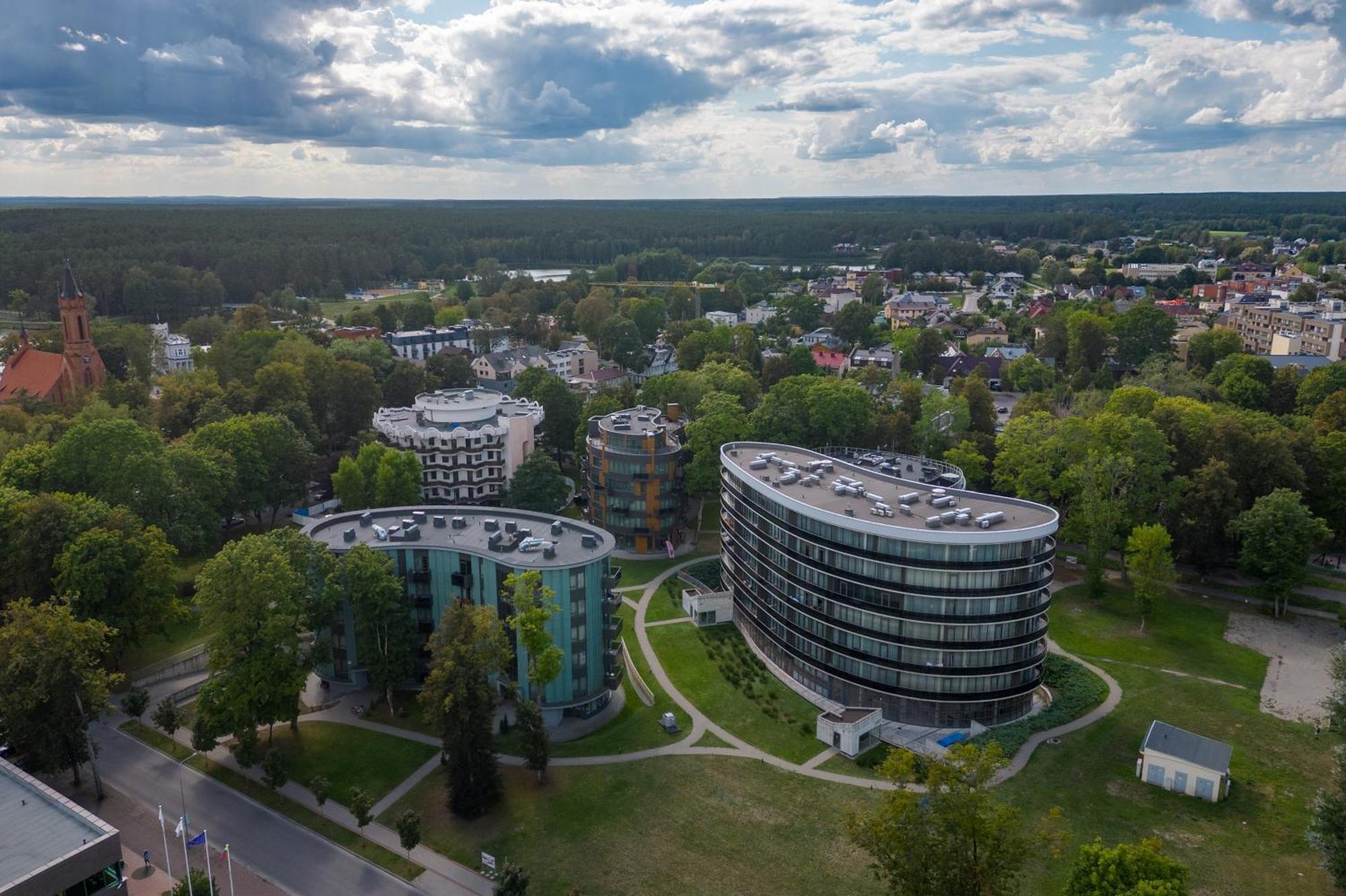 2 Bedroom Apt, 2 Garage Spots & Balconies, Self Check-In, By Cohost Druskininkai Extérieur photo