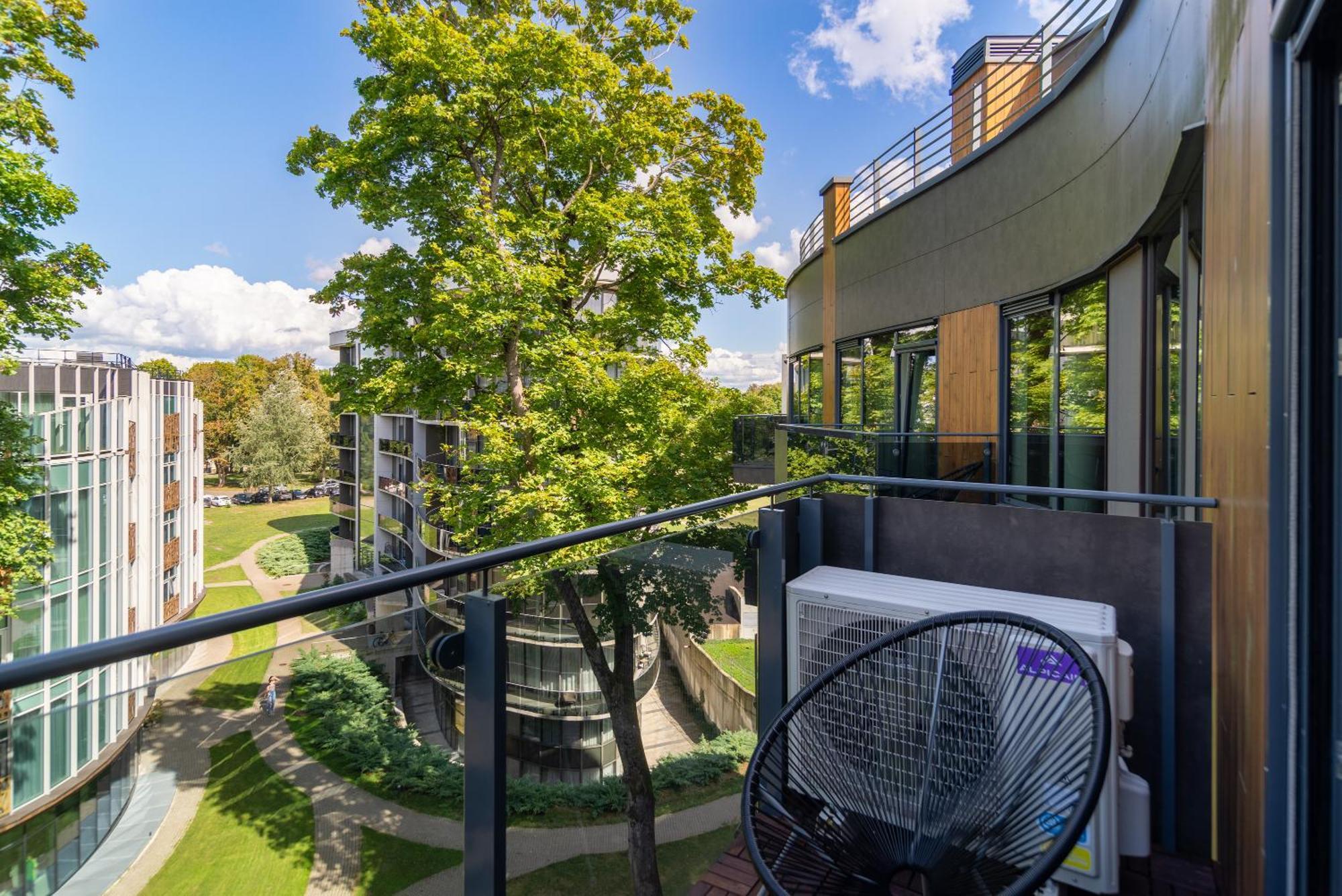2 Bedroom Apt, 2 Garage Spots & Balconies, Self Check-In, By Cohost Druskininkai Extérieur photo