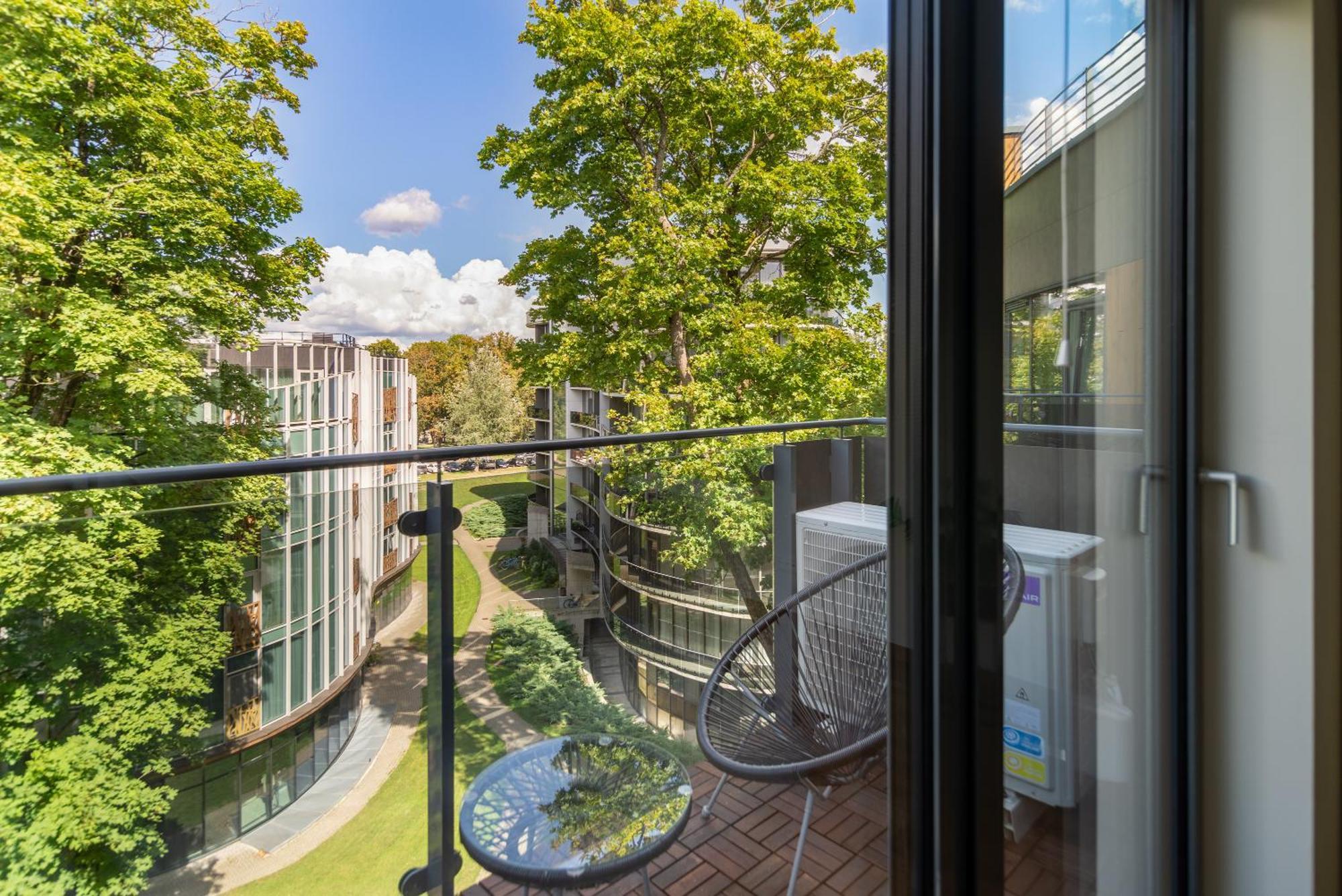 2 Bedroom Apt, 2 Garage Spots & Balconies, Self Check-In, By Cohost Druskininkai Extérieur photo
